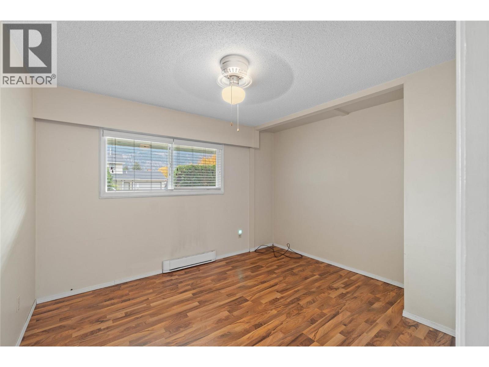 225 Lakeshore Drive