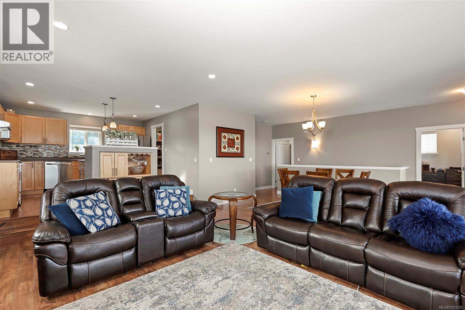 749 Timberline Dr