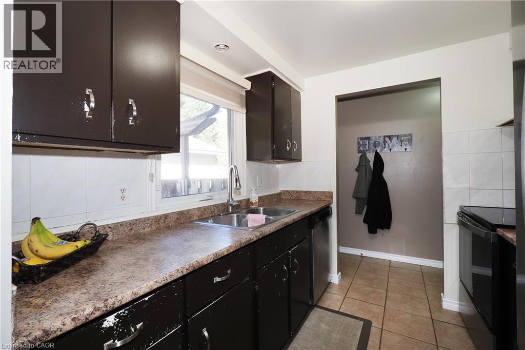 79 The Greenway, Cambridge, Ontario  N1R 6L6 - Photo 12 - 40875051