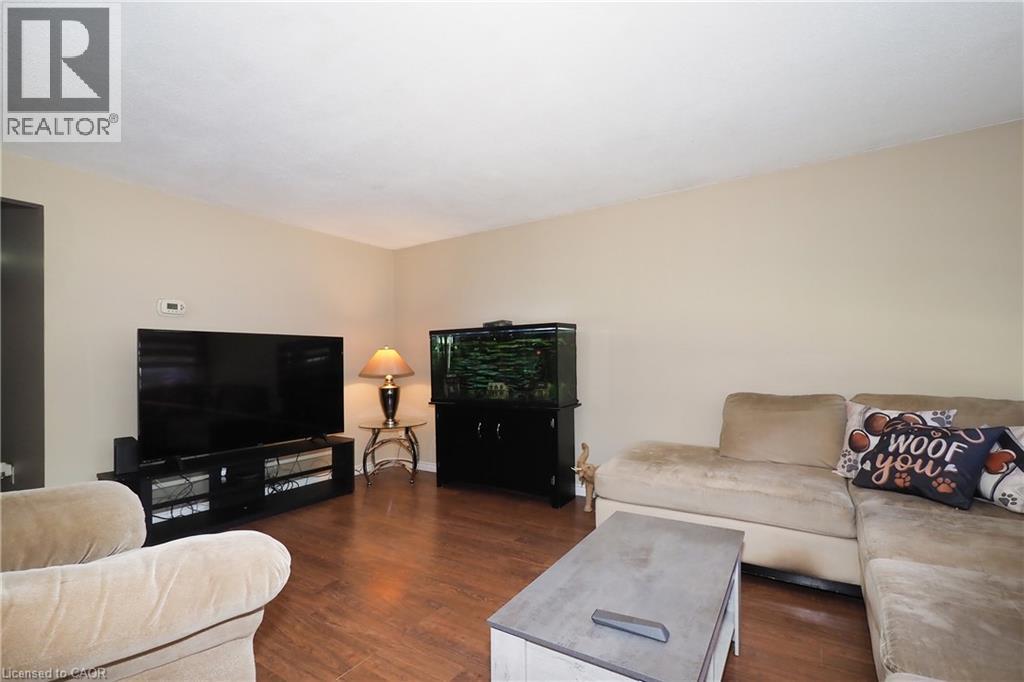 79 The Greenway, Cambridge, Ontario  N1R 6L6 - Photo 4 - 40875051