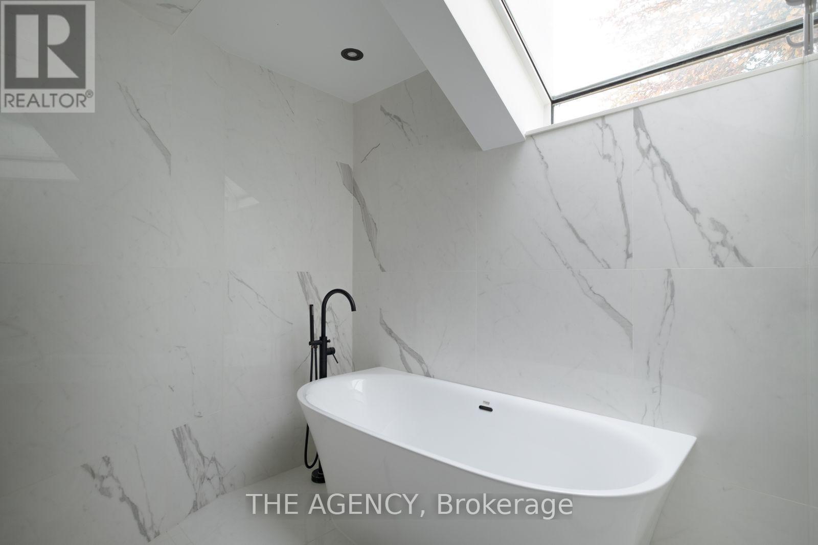 101 Banbury Road, Toronto, Ontario  M3B 2L4 - Photo 27 - C14129722