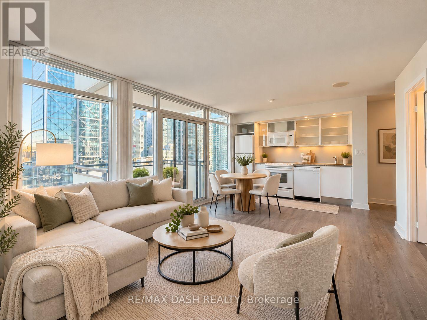 1715 - 25 Telegram Mews, Toronto, Ontario  M5V 3Z1 - Photo 2 - C14129756