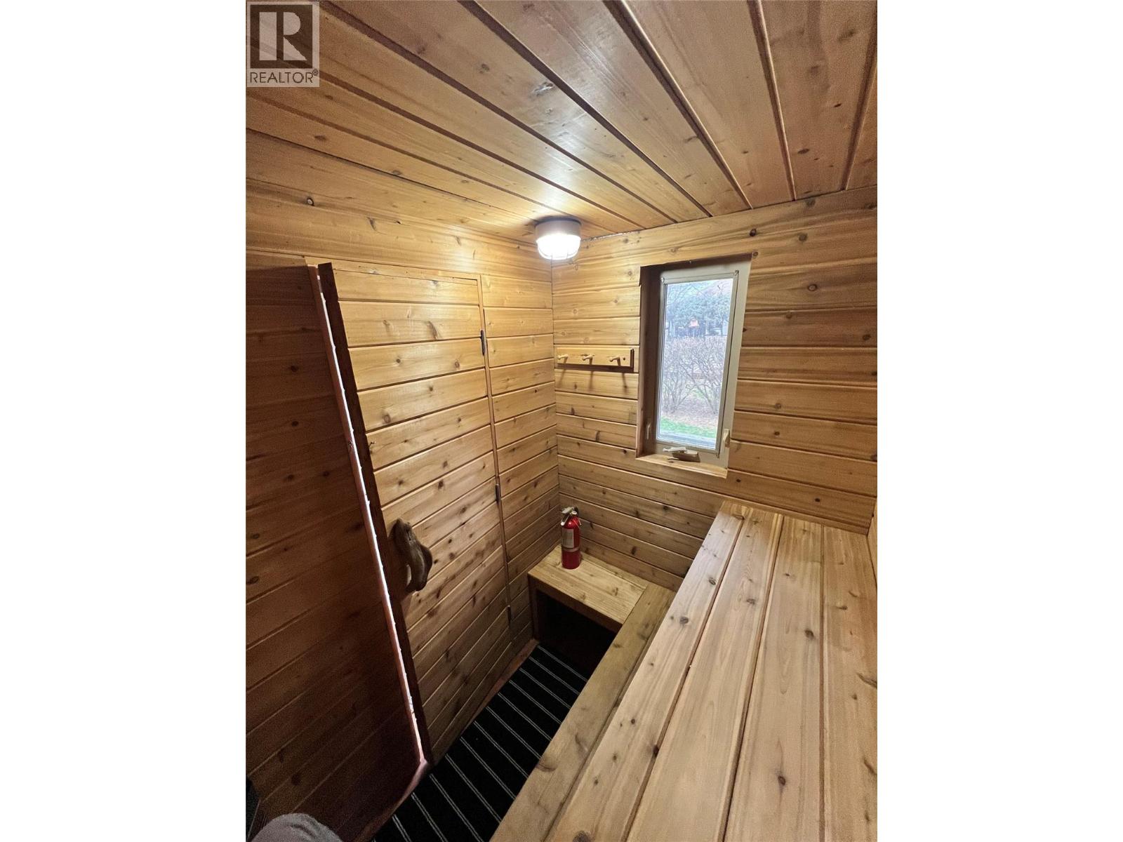 2828 Long Lake Road