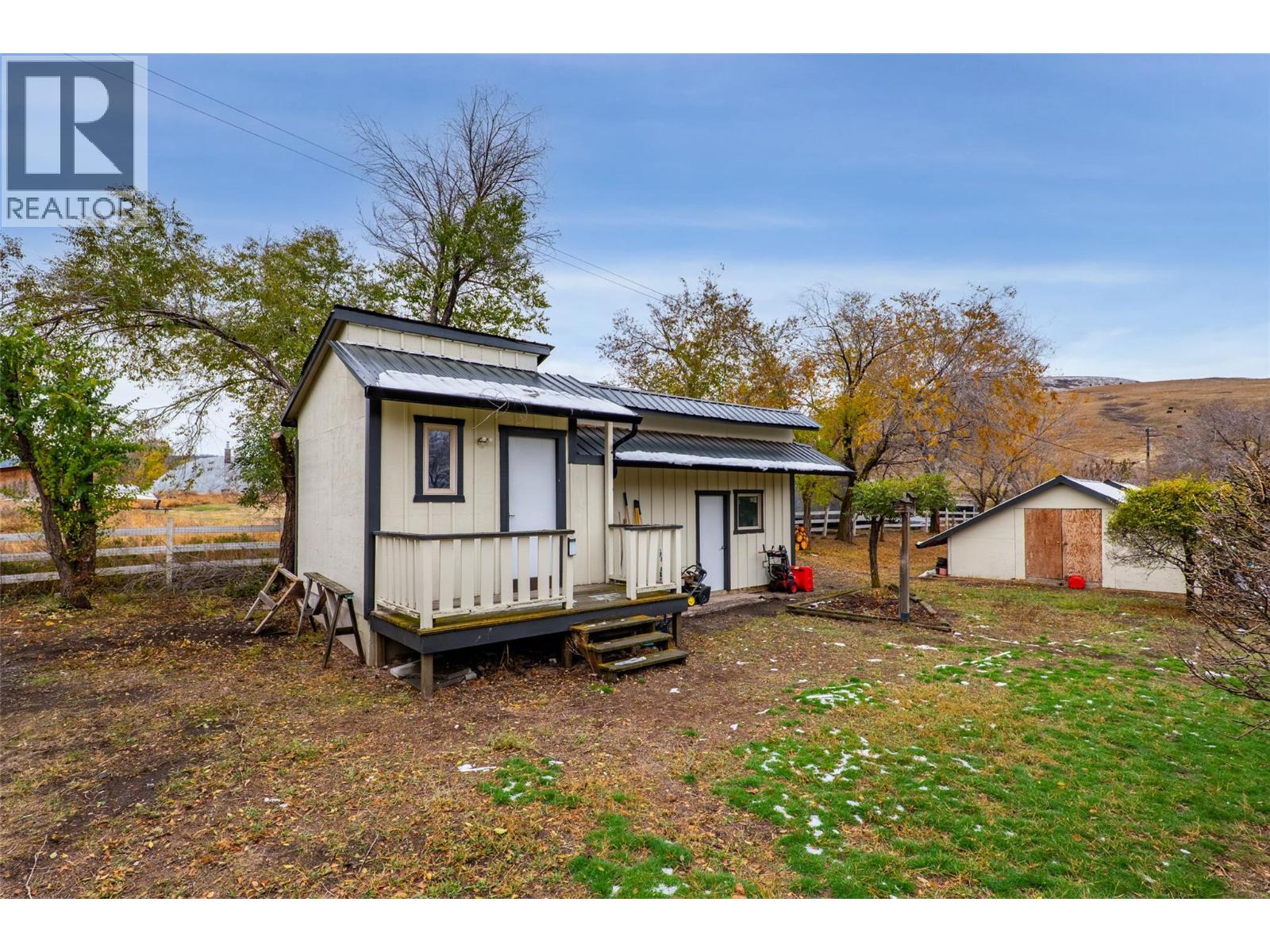 2828 Long Lake Road