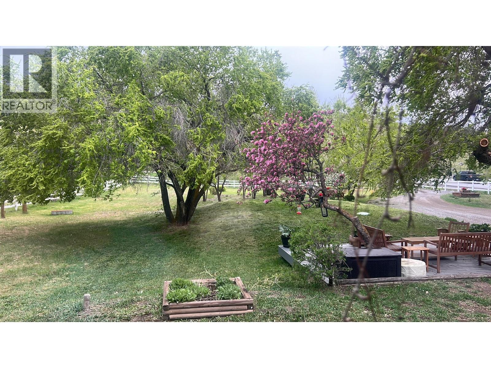 2828 Long Lake Road