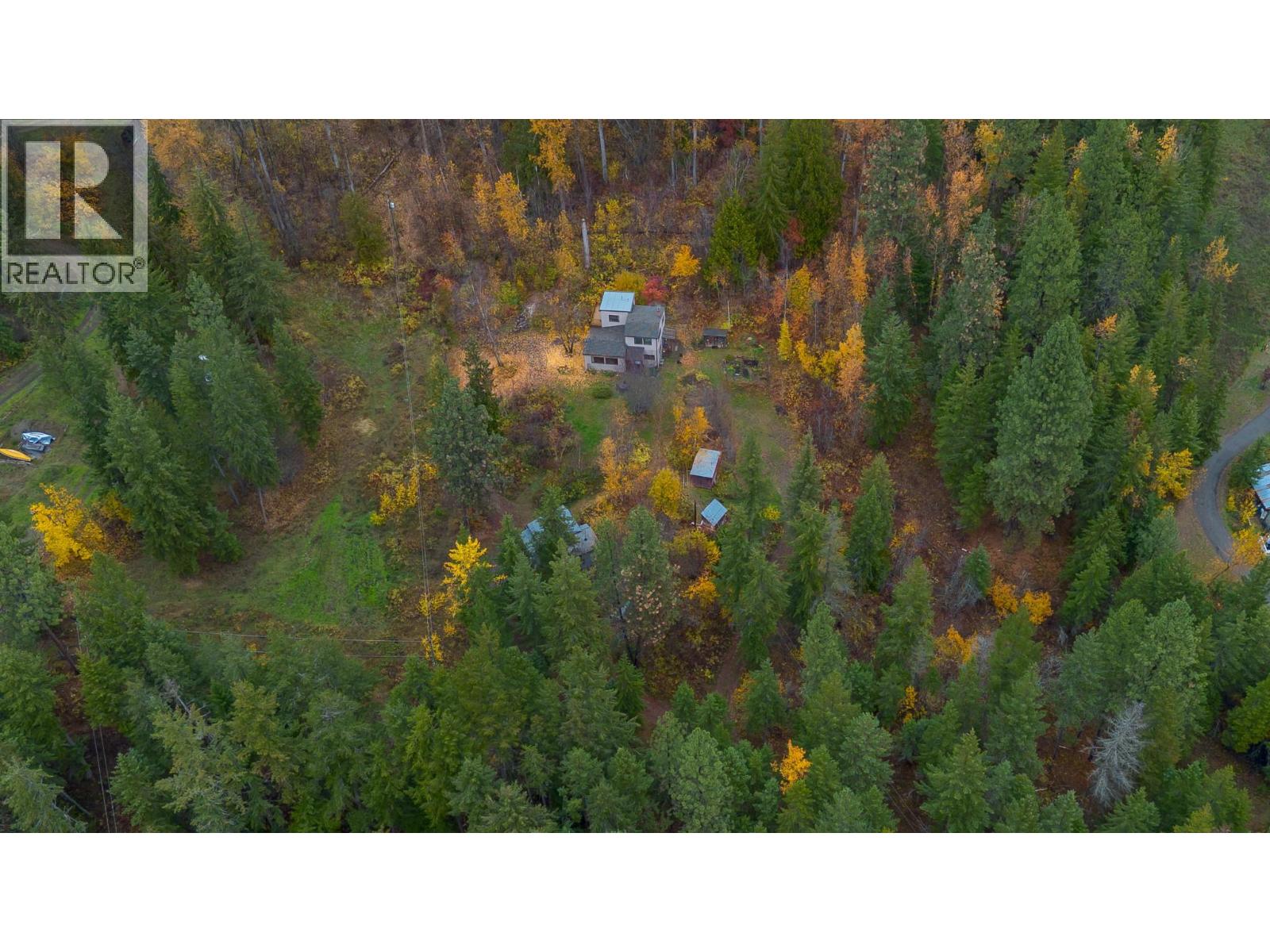 7275 Tillicum Road, Vernon, British Columbia  V1B 3N9 - Photo 2 - 10404497