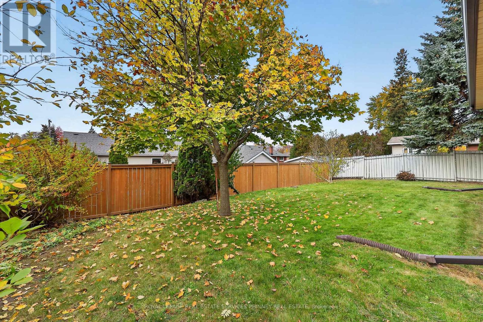 102 Applewood Crescent, Whitby, Ontario  L1N 2E7 - Photo 38 - E14129706