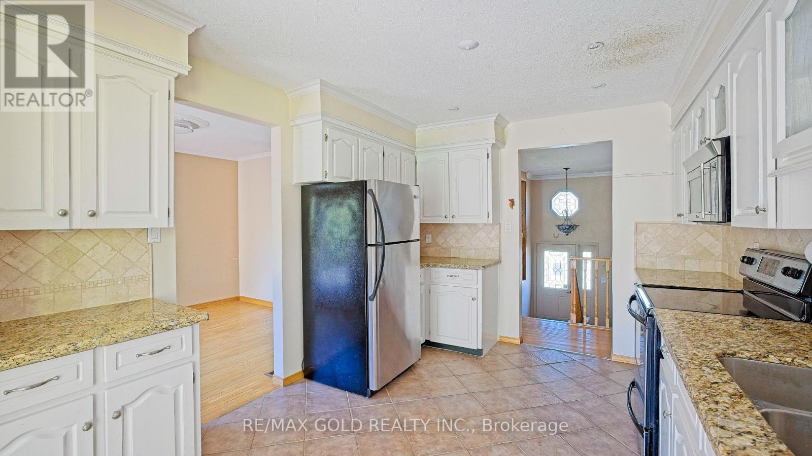 51 Beck Boulevard, Penetanguishene, Ontario  L9M 1E2 - Photo 18 - S14129712