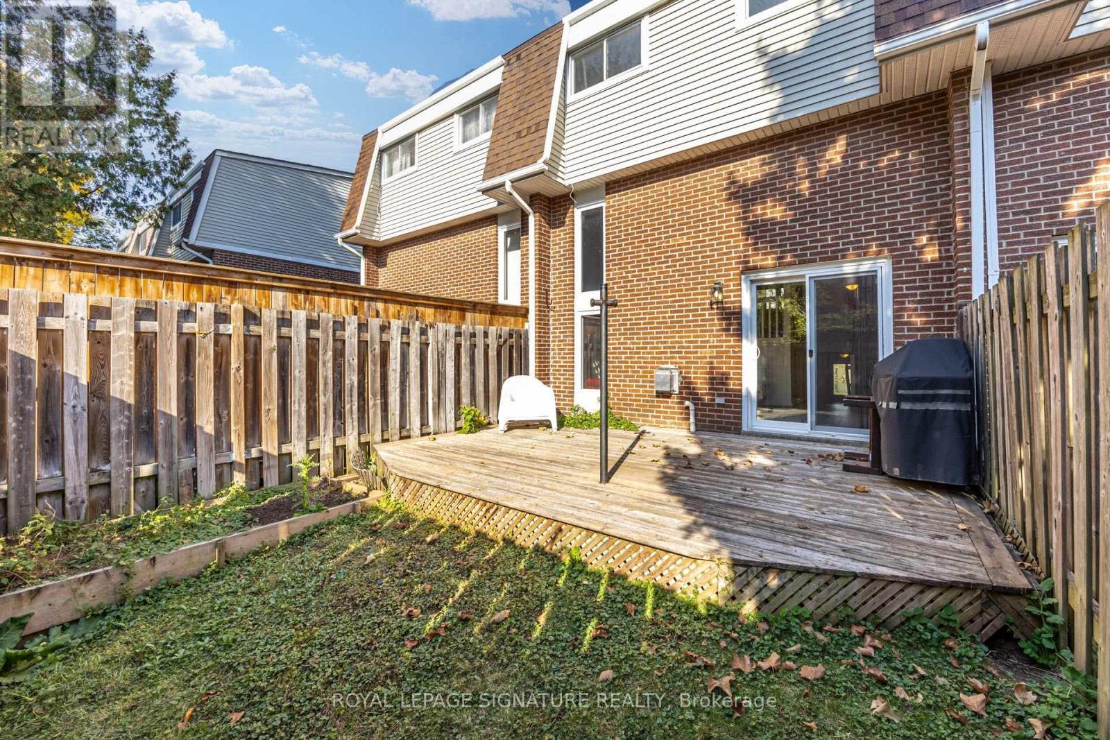 16 - 960 Warwick Court, Burlington, Ontario  L7T 4C5 - Photo 44 - W14129658