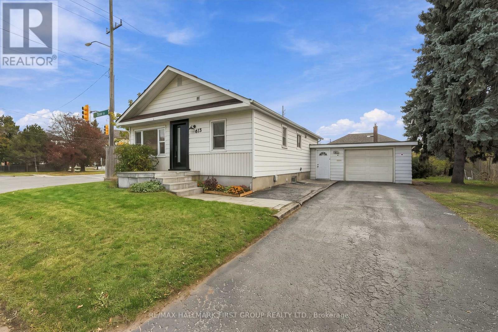 613 Mary Street E, Whitby, Ontario  L1N 2R2 - Photo 3 - E14127020