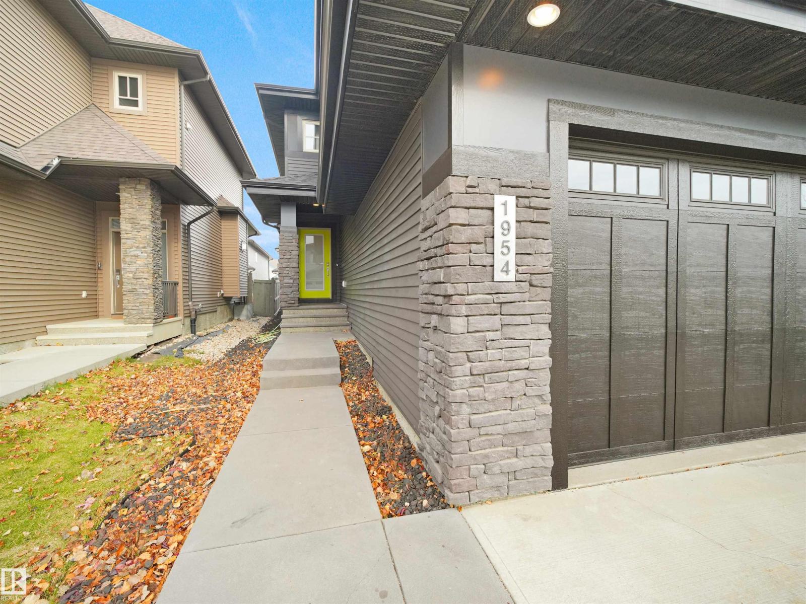 1954 Ainslie Li SW, Edmonton, Alberta  T6W 2L9 - Photo 3 - E4514724