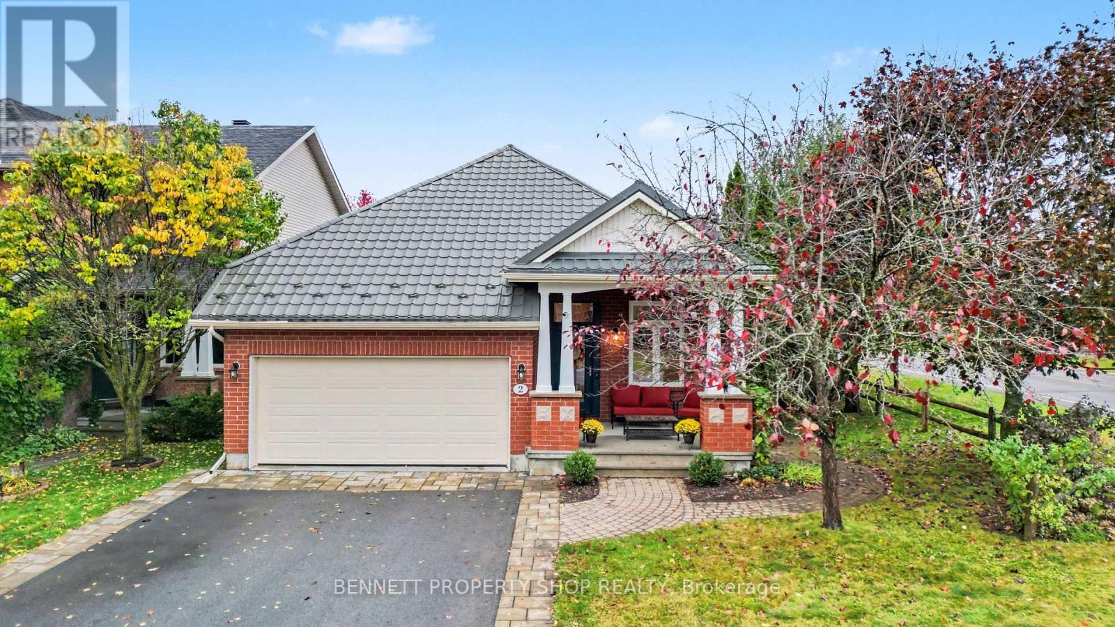 2 THUNDERBIRD CRESCENT, Ottawa, Ontario