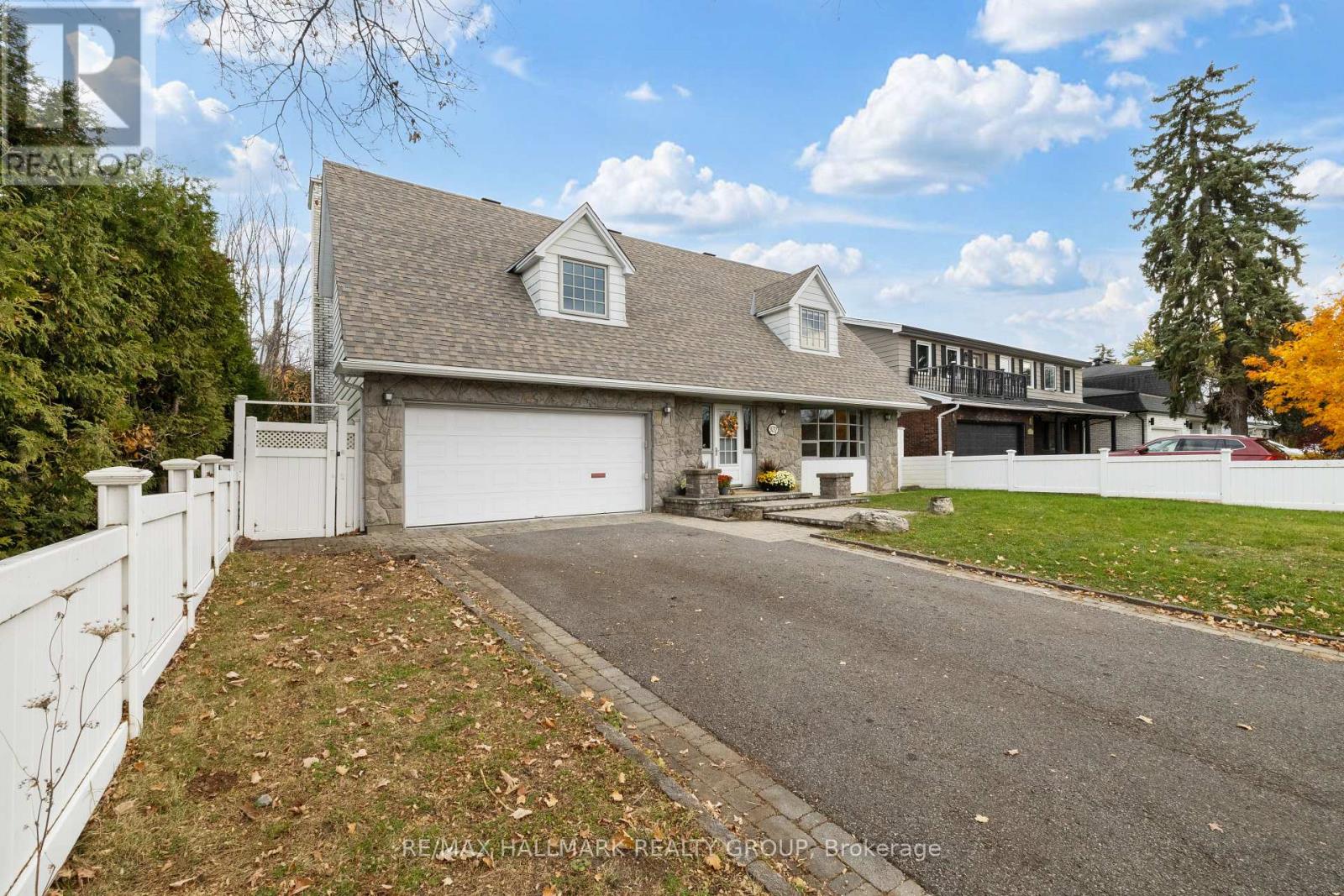 937 Dresden Crescent, Ottawa, Ontario  K2B 5H9 - Photo 2 - X14129892
