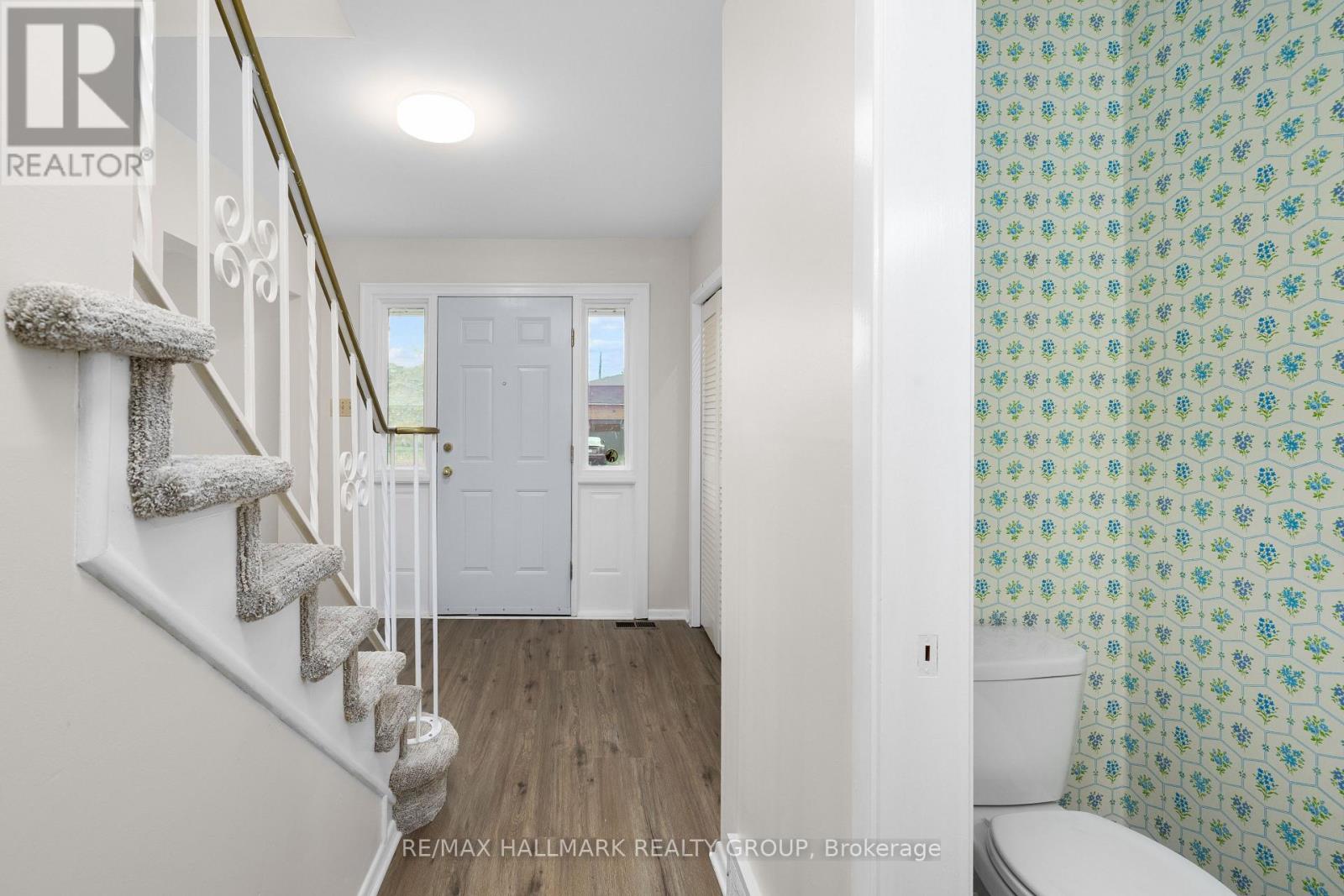 937 Dresden Crescent, Ottawa, Ontario  K2B 5H9 - Photo 4 - X14129892