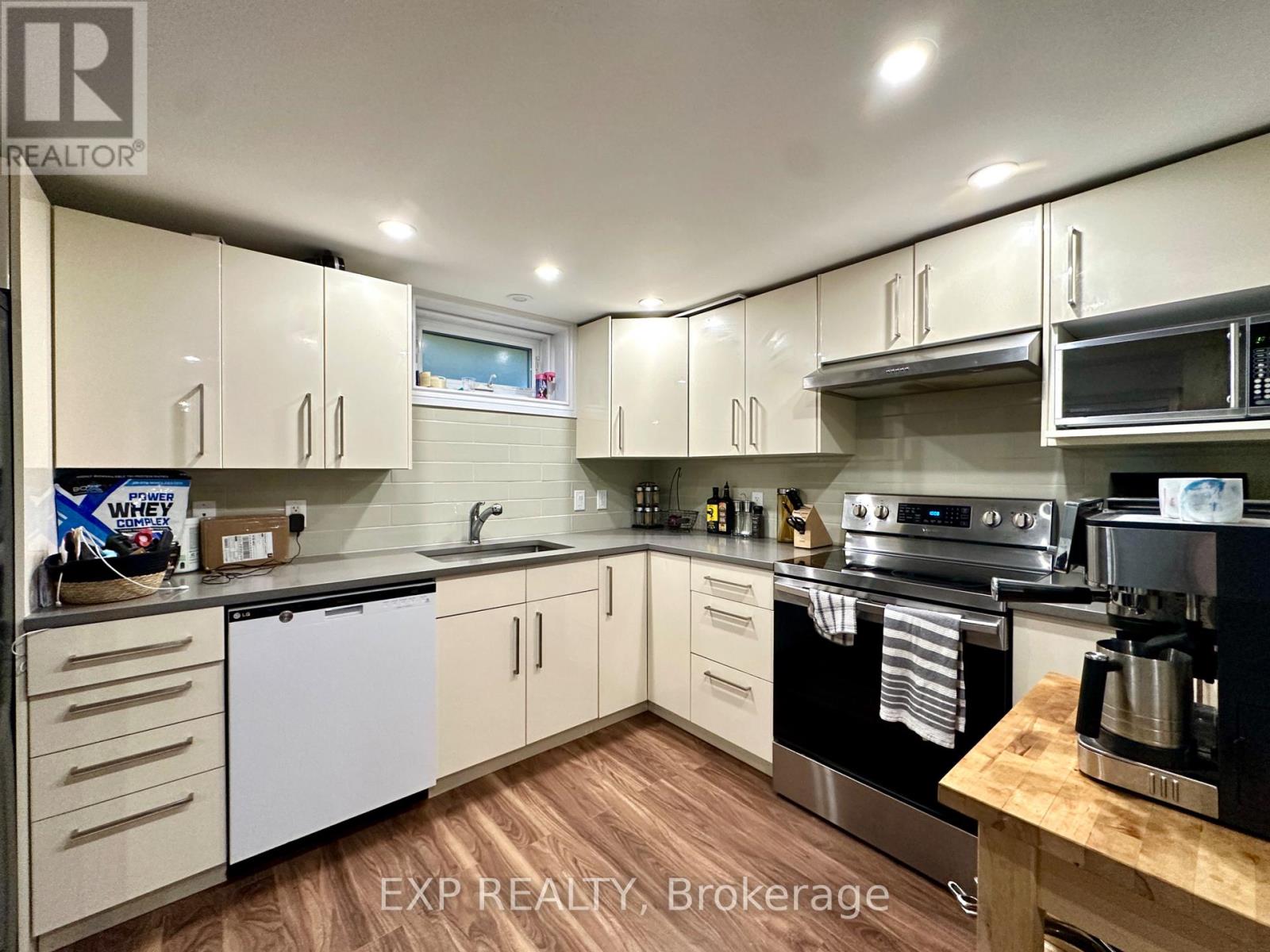 B - 2444 Blackstone Crescent, Ottawa, Ontario  K1B 4H2 - Photo 7 - X14129910