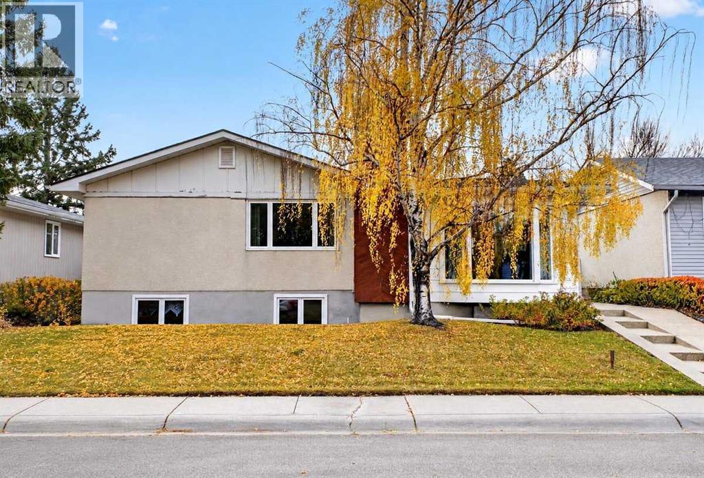5015 Marchand Crescent NE, Calgary, Alberta  T2A 2X3 - Photo 3 - A2351493