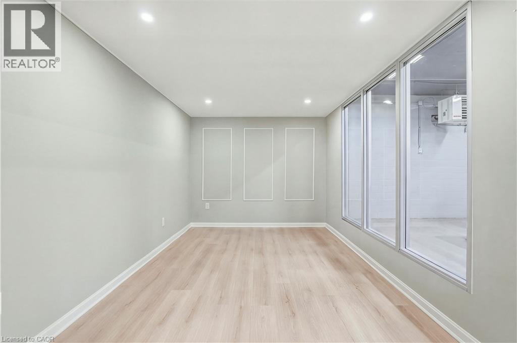 727 Barton Street, Stoney Creek, Ontario  L8E 5L7 - Photo 25 - 40874652
