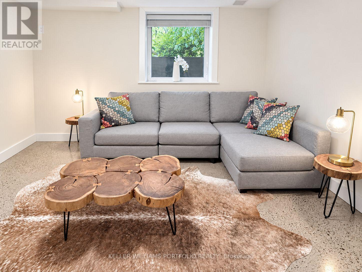 BSMT - 172 HIGH PARK AVENUE, Toronto, Ontario