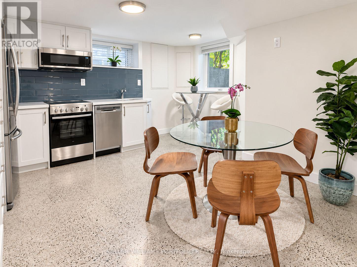 Bsmt - 172 High Park Avenue, Toronto, Ontario  M6P 2S4 - Photo 3 - W14129848
