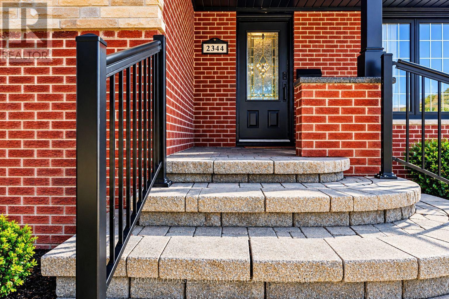 2344 Redfern Road, Burlington, Ontario  L7R 1X3 - Photo 4 - W14129864