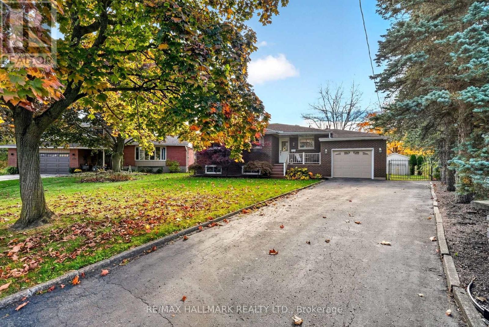 16 Elk Street, St. Catharines, Ontario  L2S 1A2 - Photo 2 - X13774016