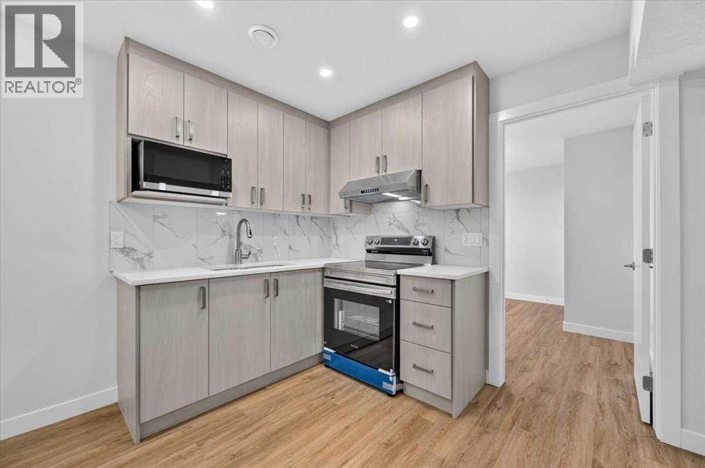 144 Carringham Way NW