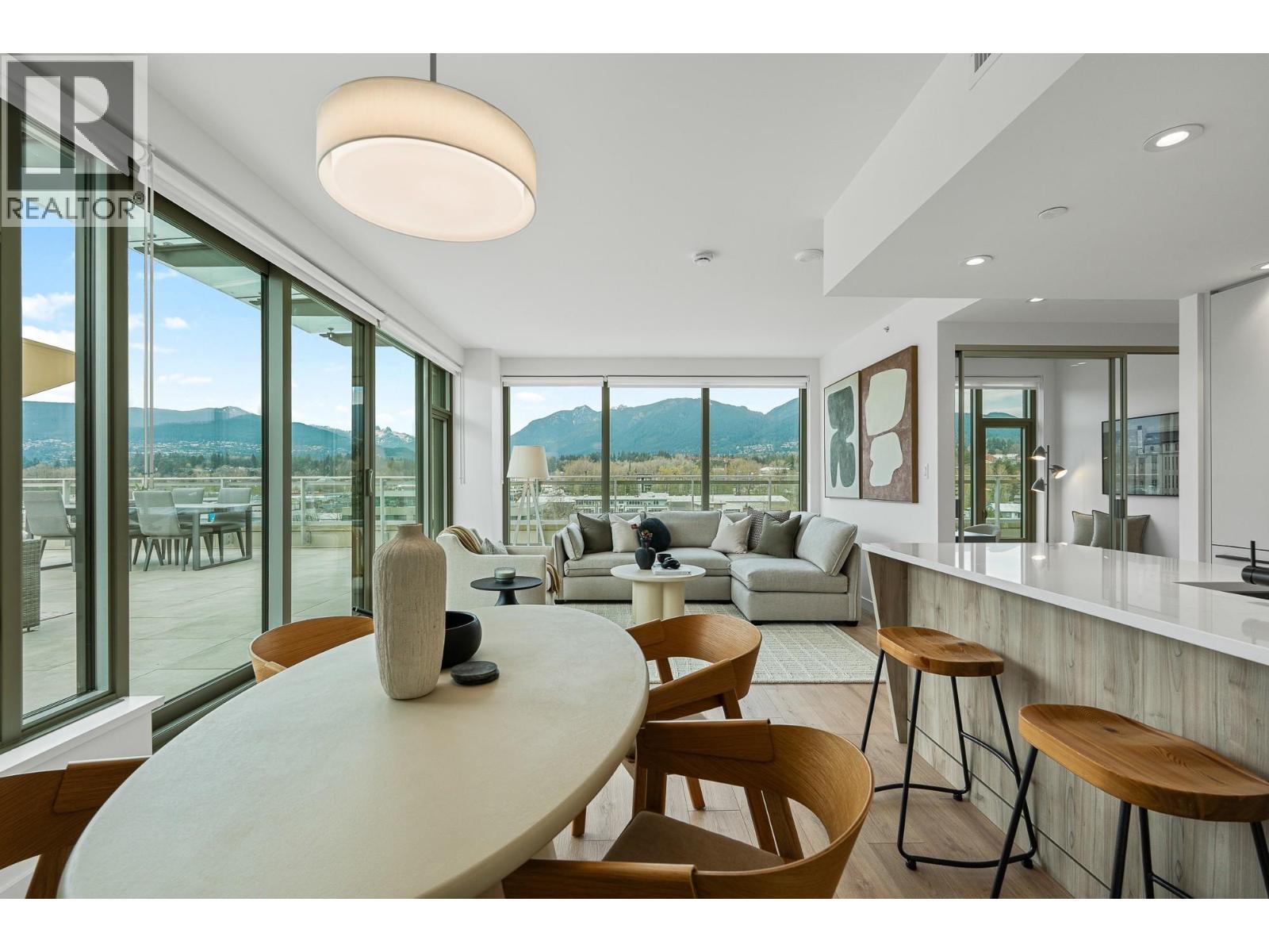 70* 755 HARBOURSIDE DRIVE