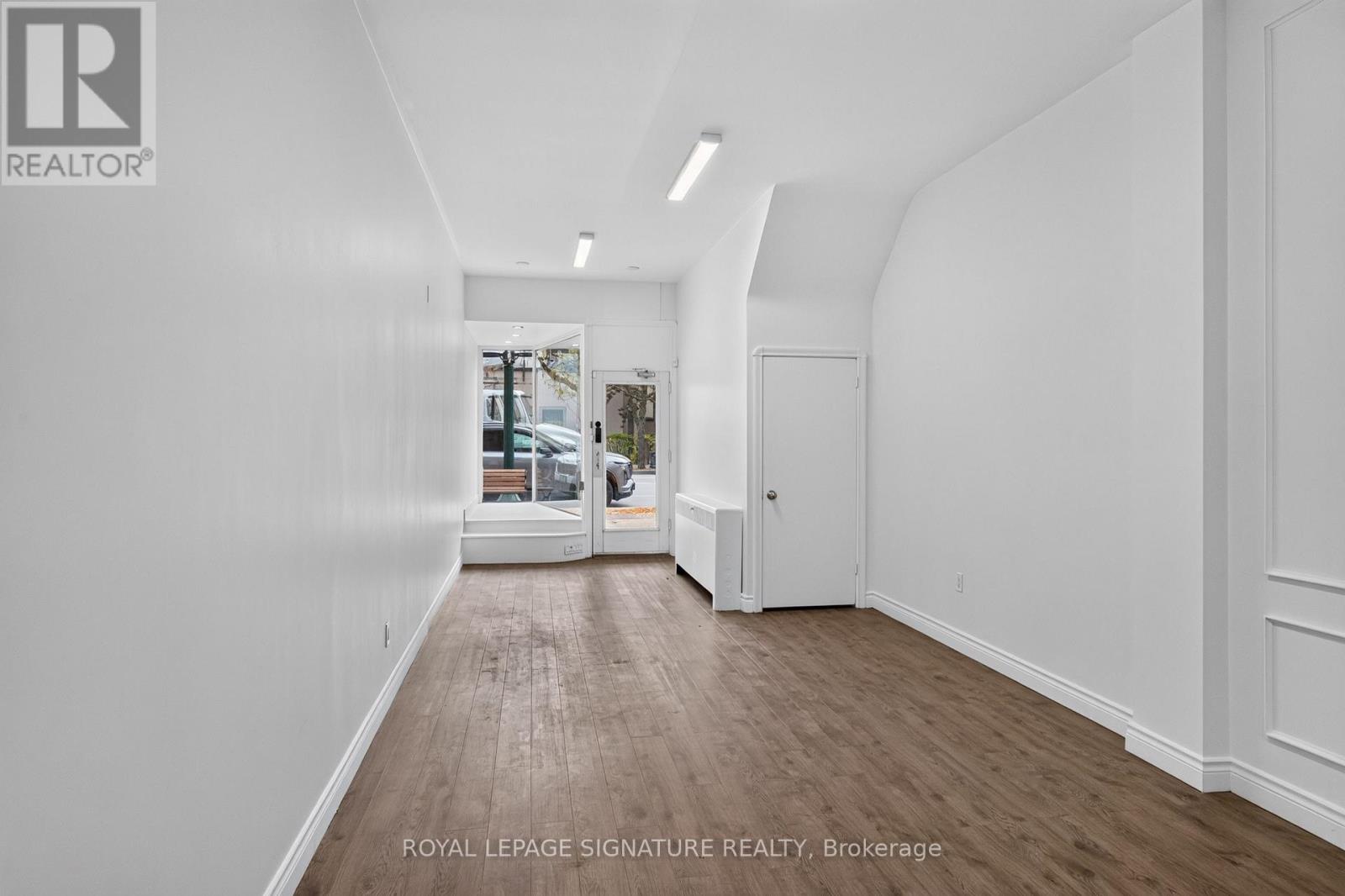 Main Floor - 1138 Eglinton Avenue, Toronto, Ontario  M6C 2E2 - Photo 10 - C14129914
