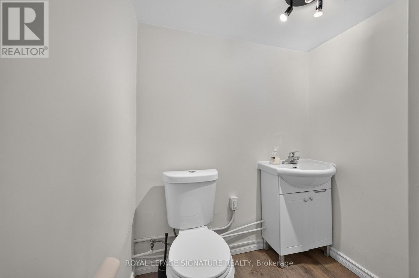 Main Floor - 1138 Eglinton Avenue, Toronto, Ontario  M6C 2E2 - Photo 12 - C14129914