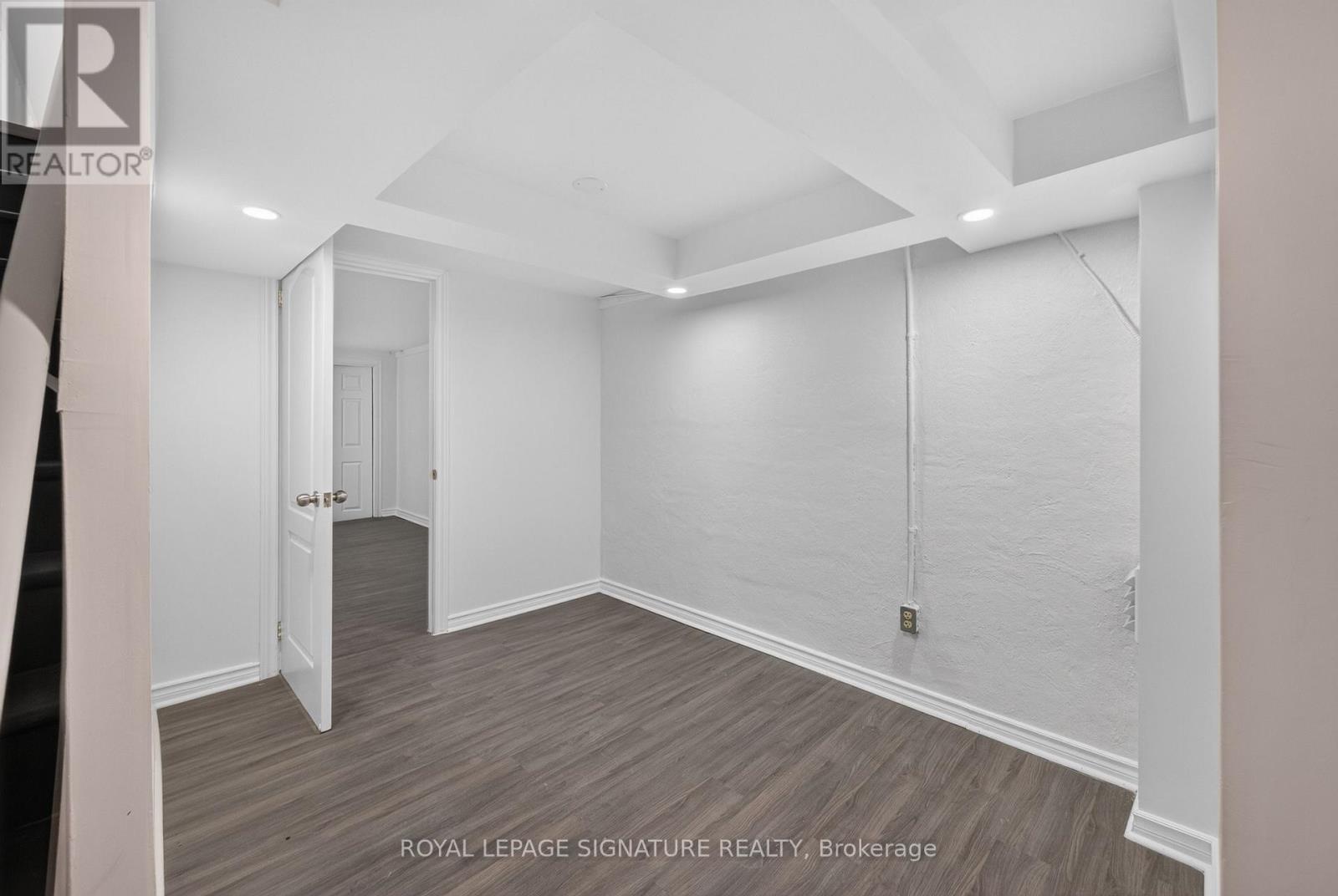 Main Floor - 1138 Eglinton Avenue, Toronto, Ontario  M6C 2E2 - Photo 13 - C14129914