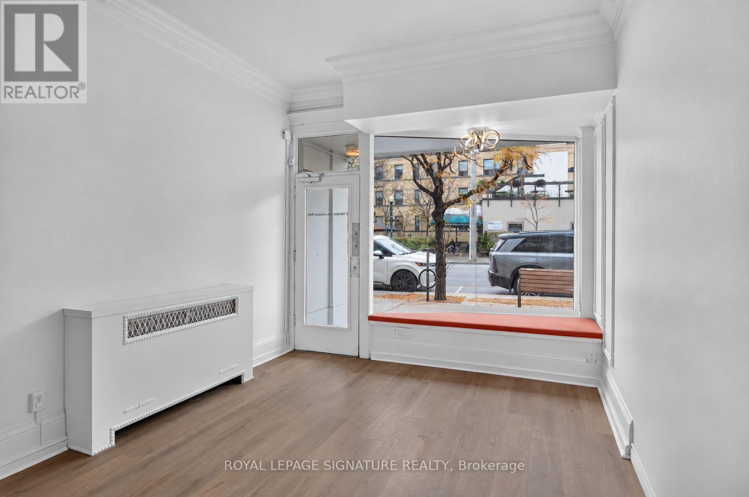 Main Floor - 1136 Eglinton Avenue W, Toronto, Ontario  M6C 2E2 - Photo 3 - C14129920