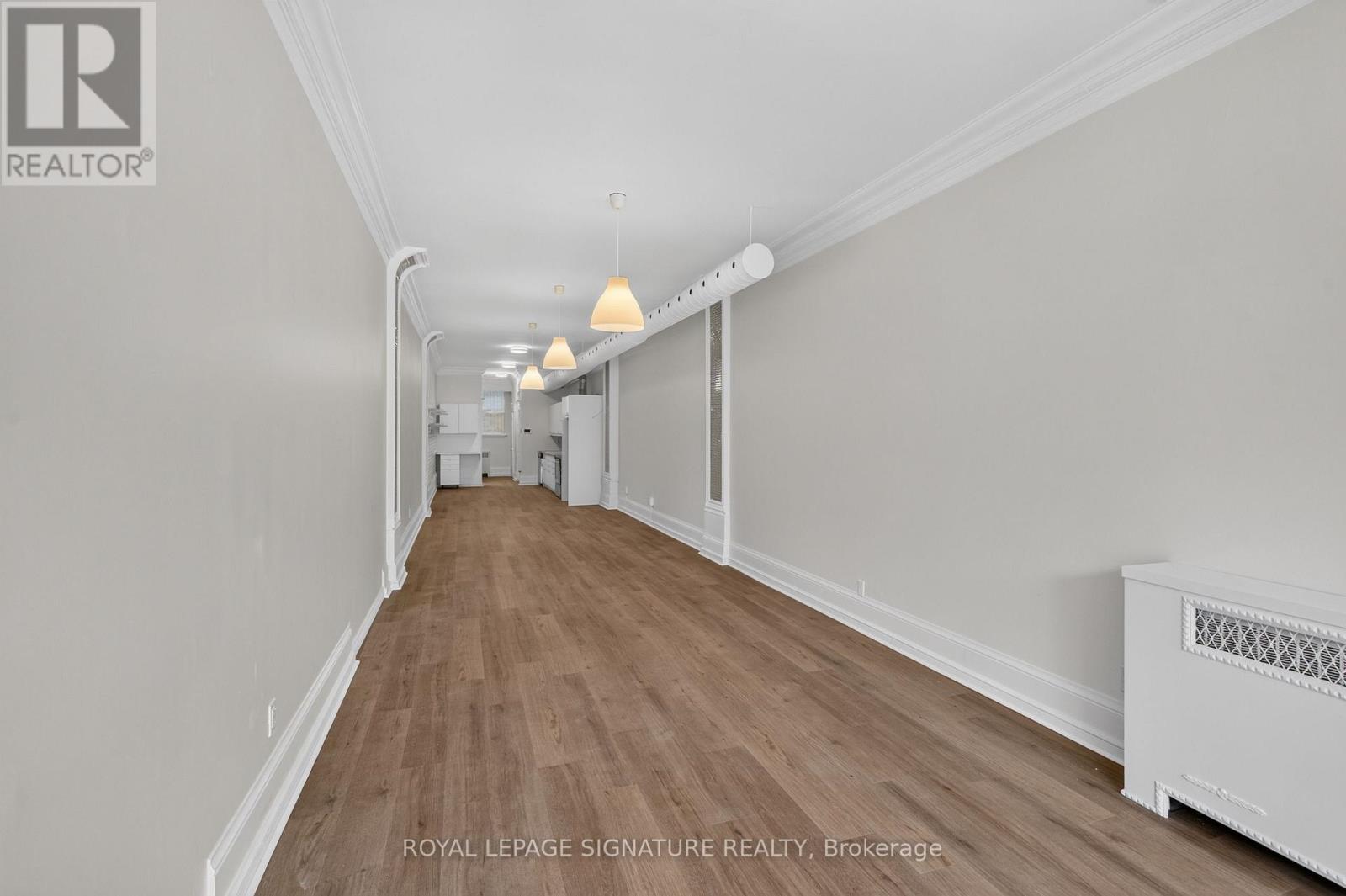 Main Floor - 1136 Eglinton Avenue W, Toronto, Ontario  M6C 2E2 - Photo 5 - C14129920