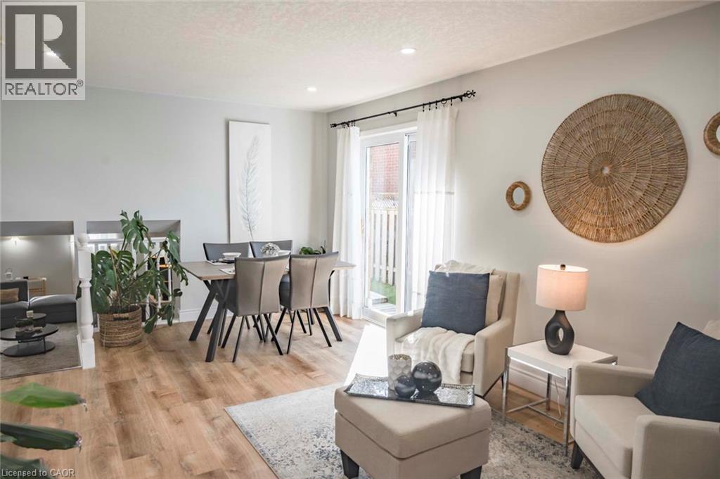 729 Fairway Court, Kitchener, Ontario  N2A 4B4 - Photo 2 - 40874208