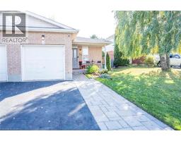 729 FAIRWAY Court, Kitchener, Ontario