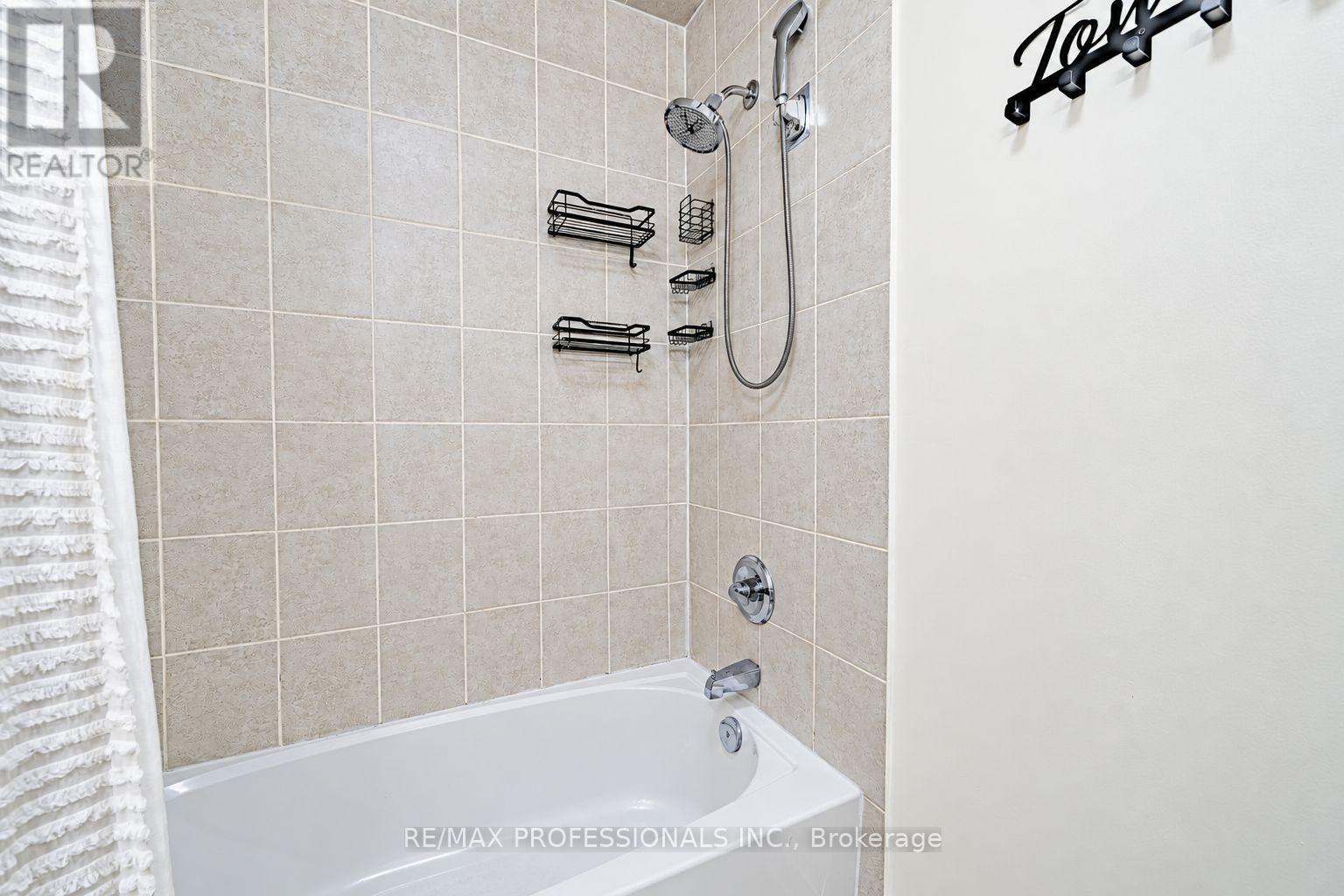 11 - 2335 Sheppard Avenue W, Toronto, Ontario  M9M 0E9 - Photo 26 - W14129938
