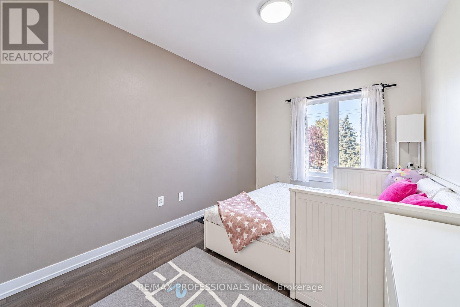 11 - 2335 Sheppard Avenue W, Toronto, Ontario  M9M 0E9 - Photo 28 - W14129938
