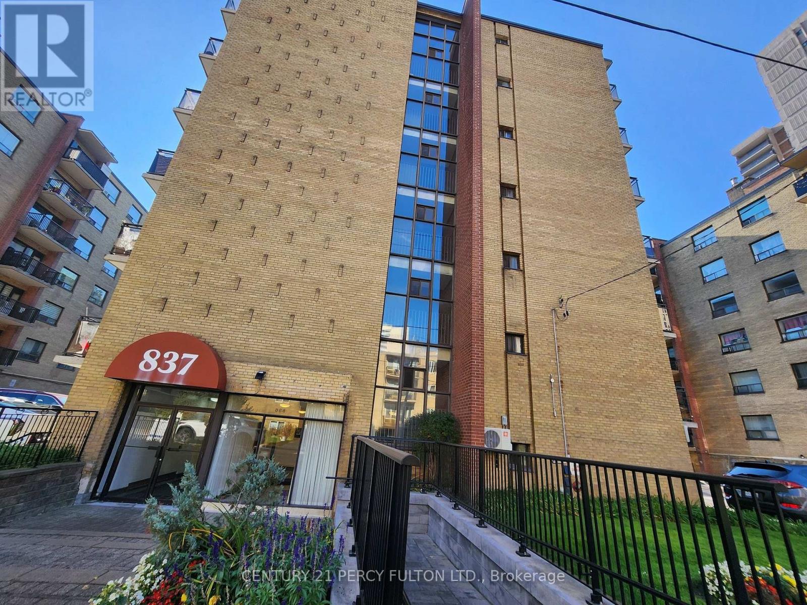 102 - 837 Roselawn Avenue, Toronto, Ontario  M6B 1B5 - Photo 1 - W14129960