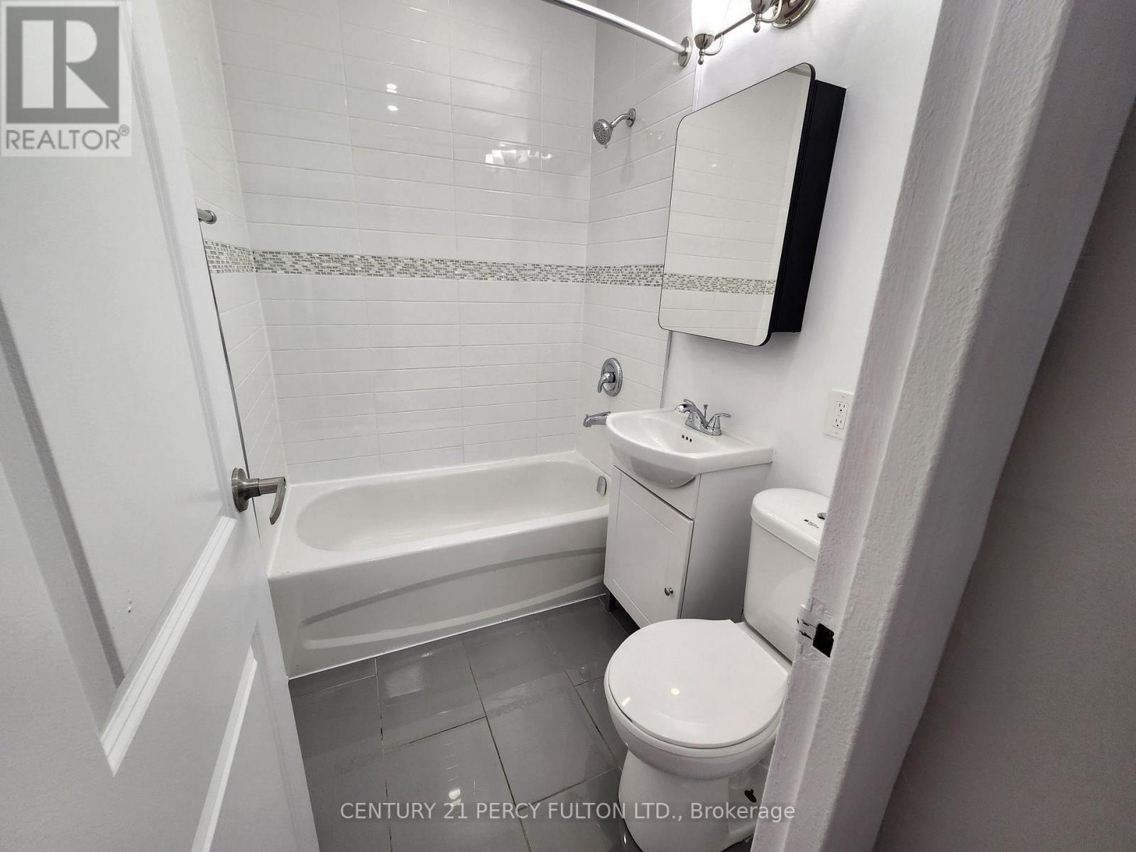 102 - 837 Roselawn Avenue, Toronto, Ontario  M6B 1B5 - Photo 9 - W14129960