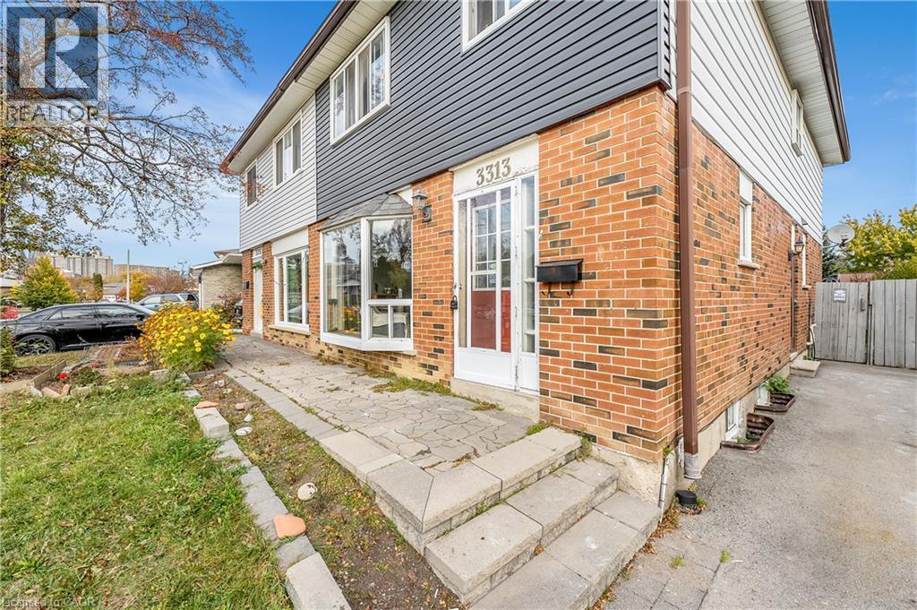 3313 Acala Crescent, Mississauga, Ontario  L5A 3E4 - Photo 4 - 40868625
