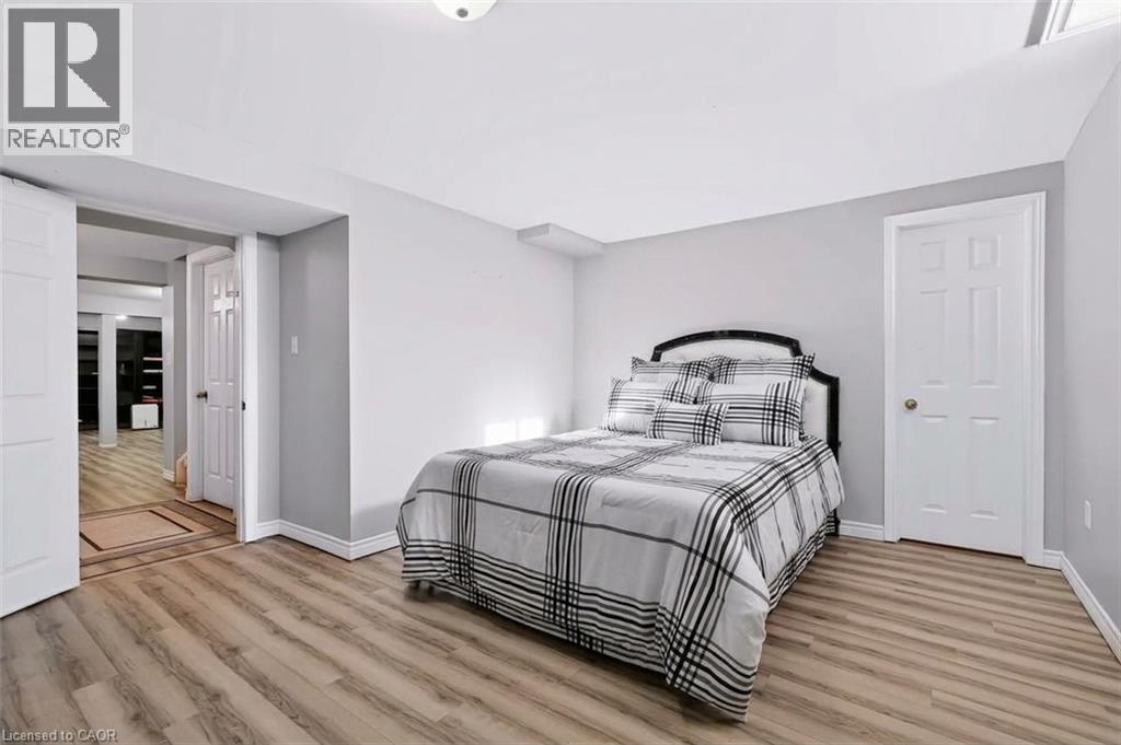 1334 Sycamore Drive, Burlington, Ontario  L7M 1H2 - Photo 23 - 40858663