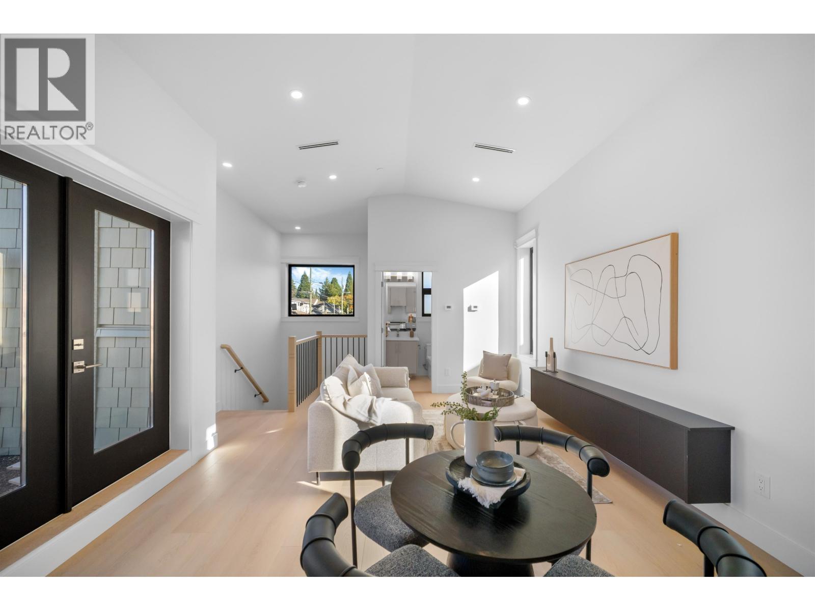 1611 E 58th Avenue, Vancouver, British Columbia V5P 2C1 - Photo 2 - R3179676