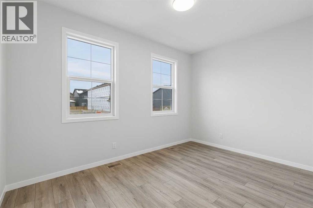 32 Snowberry Common SE