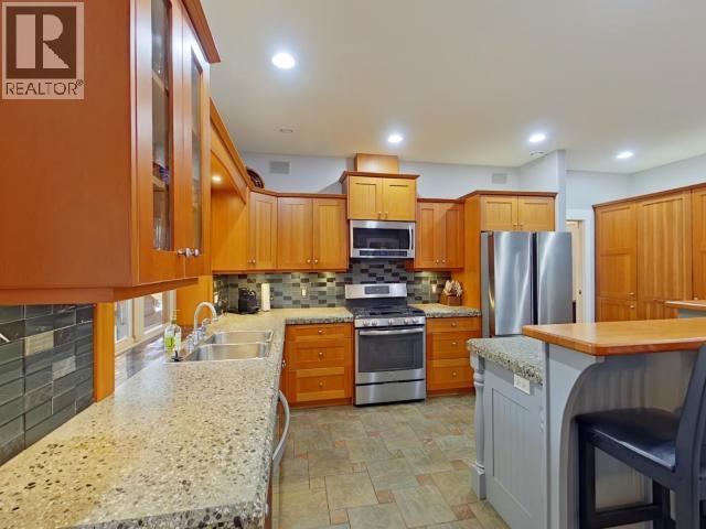 7254 Toba Street, Powell River, British Columbia  V8A 5M7 - Photo 8 - 20308