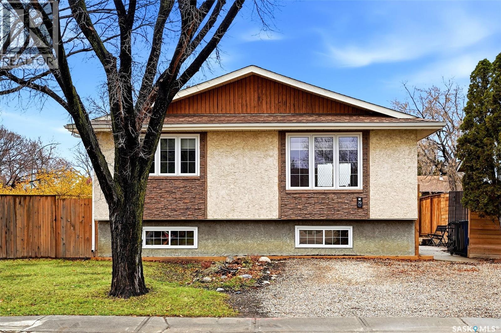 70 Sherman Road, Regina, Saskatchewan  S4X 2R8 - Photo 2 - SK052241