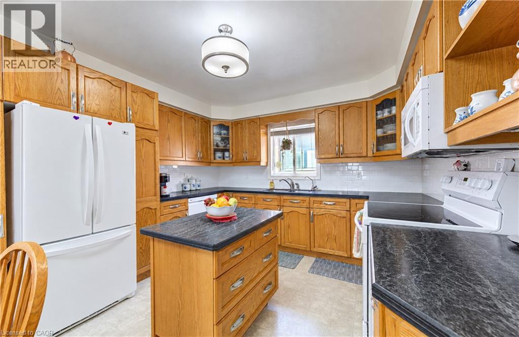 54 Wendy Court, Cambridge, Ontario  N1R 8A6 - Photo 14 - 40875063
