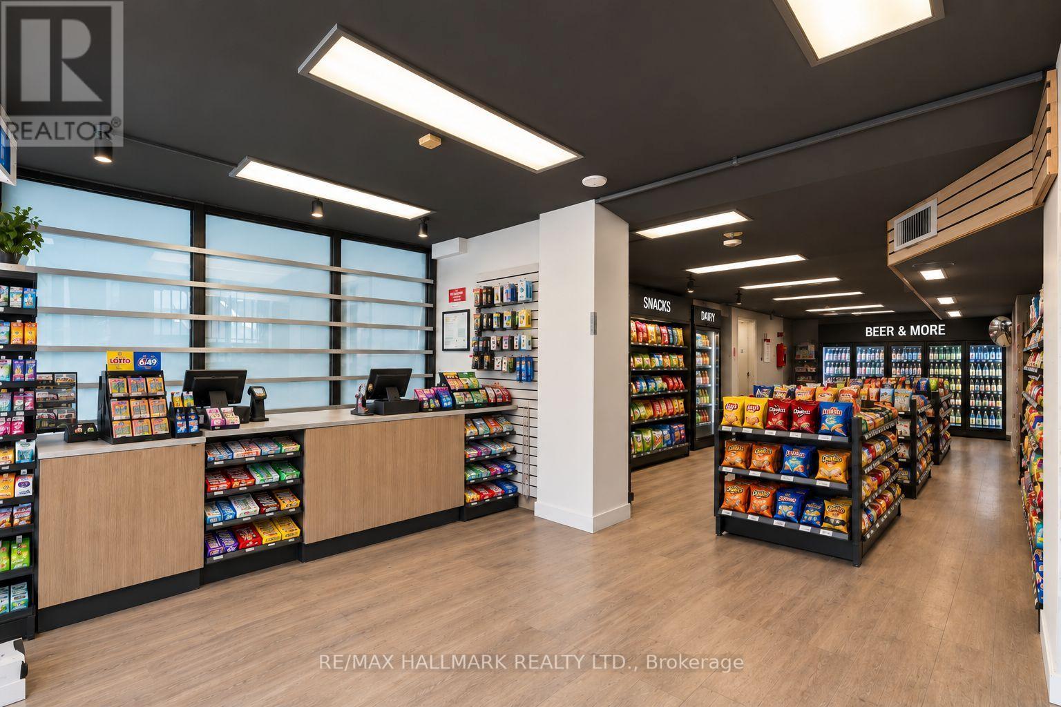 152 Carlton Street, Toronto, Ontario  M5A 2K1 - Photo 3 - C14130110