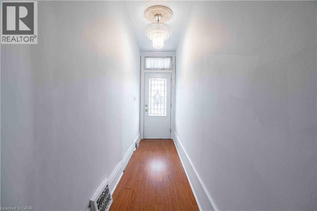 58 St. Matthews Avenue, Hamilton, Ontario L8L 5P3 - Photo 6 - 40871958