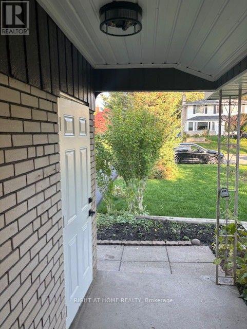 60 Allister Avenue N, Toronto, Ontario  M1M 3L3 - Photo 3 - E14130106