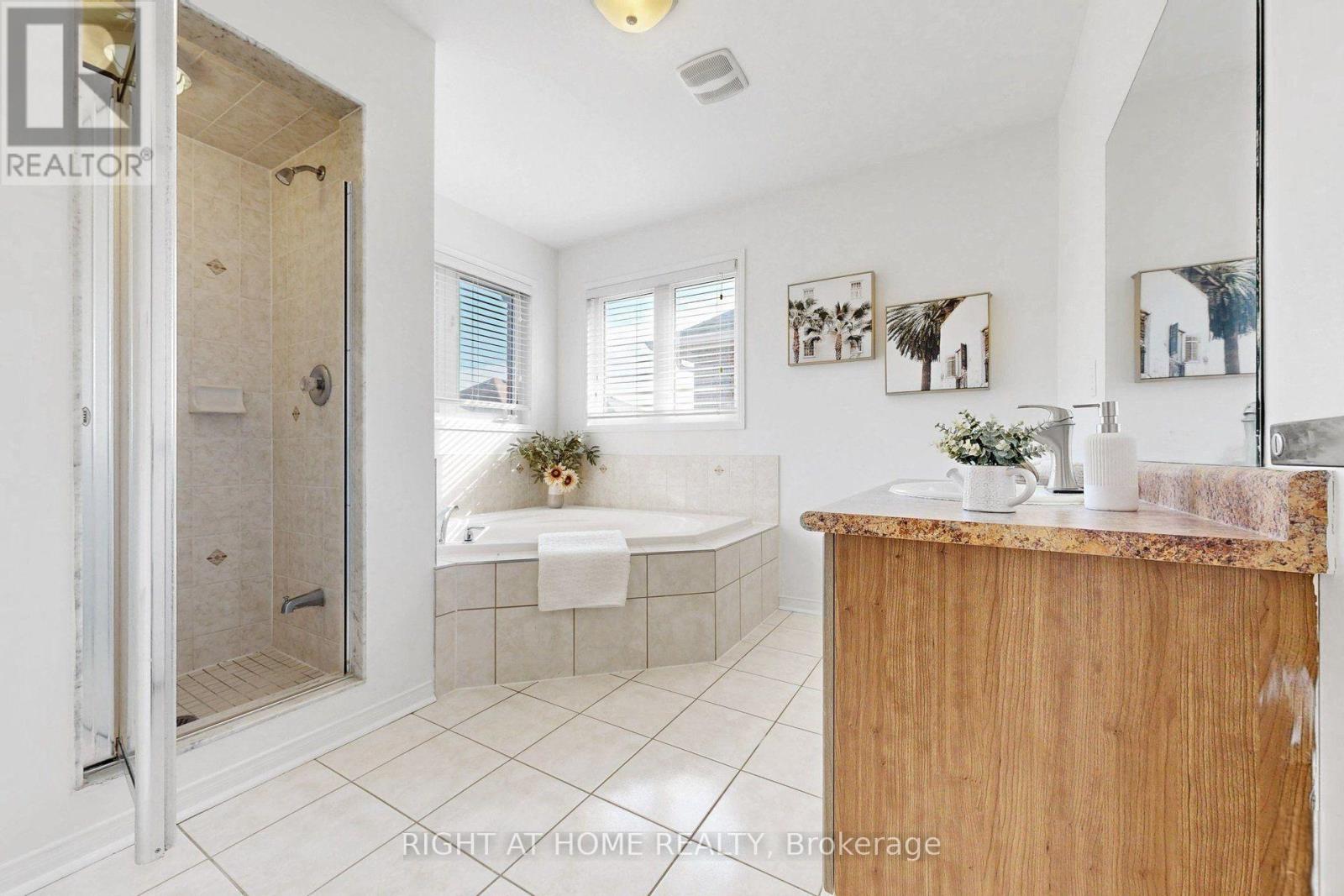 27 Chambersburg Way, Whitchurch-Stouffville (Stouffville), Ontario  L4A 0X9 - Photo 22 - N14130070