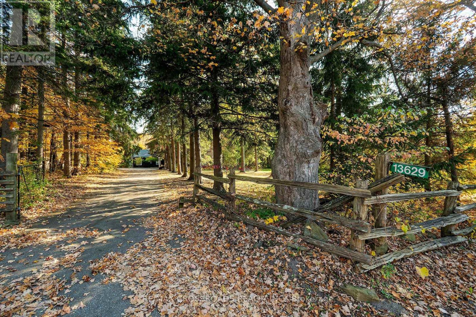13629 Fallbrook Trail, Halton Hills, Ontario  L7G 4S8 - Photo 1 - W14129984